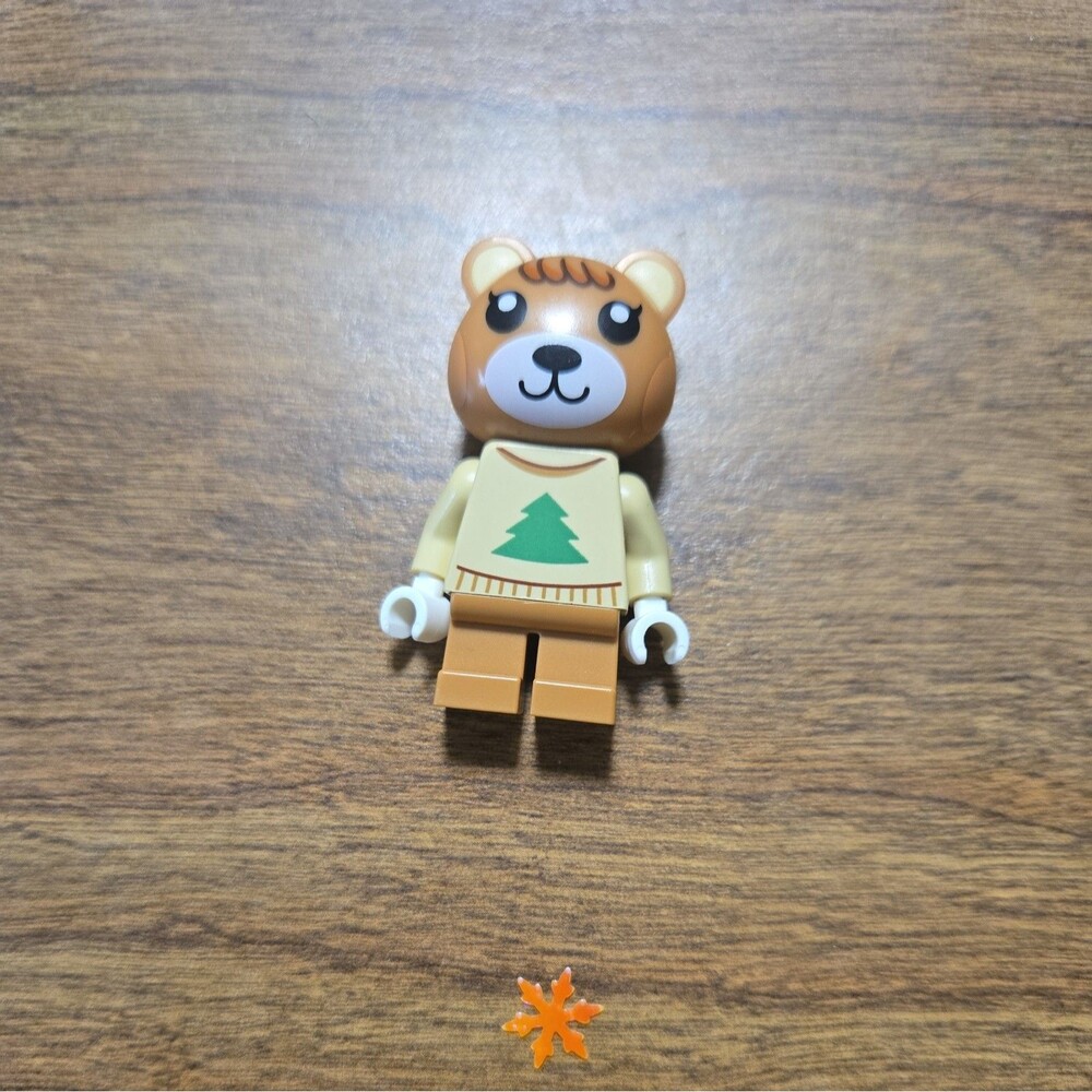 LEGO Animal Crossing Maple Minifigure from set: 30662 Maple's Pumpkin Garden